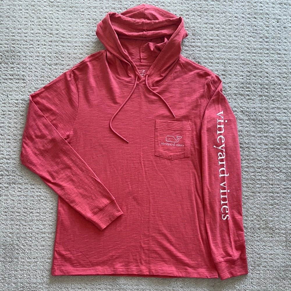 Men’s small Vineyard Vines pink salmon colored long sleeve Hoodie